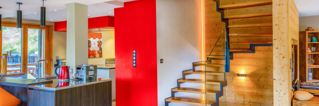 Chalet Les Laurentides, Chatel, Living room and kitchen, Abondance Valley