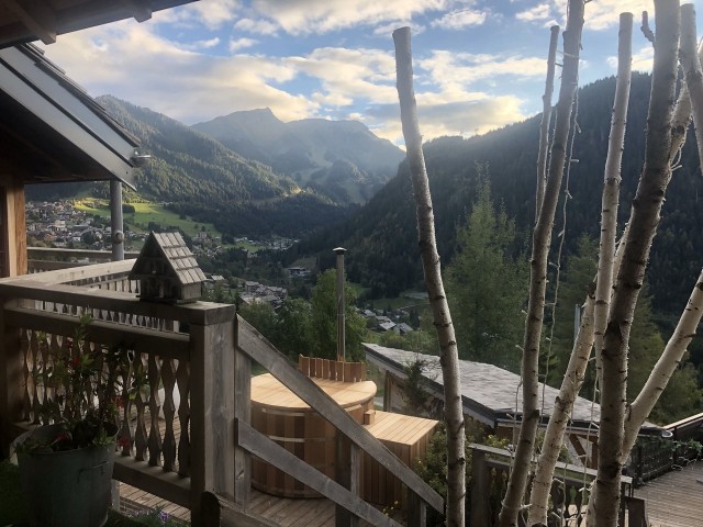 Chalet Les Loups Châtel terrace Finnish bath