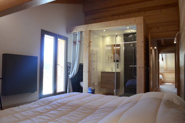 Chalet les sources, bedroom with 2 single beds upstairs, Châtel