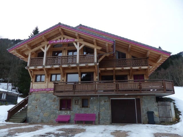Chalet Linga Rose, Chatel, Portes du Soleil Ski area