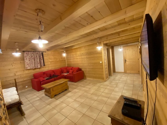 Chalet Linga Rose Châtel TV games room, Portes du Soleil Ski area