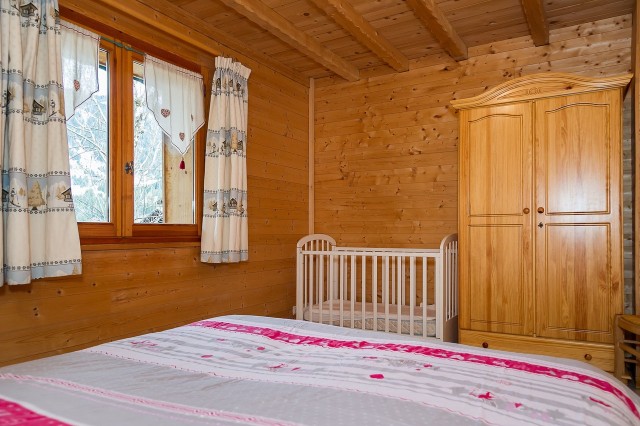 Chalet Linga Vert Châtel lit bébé