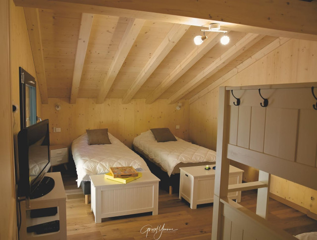 Chalet Louise, 10 personnes, Chatel, centre, chambre 2 lits simples et 2 lits superposés