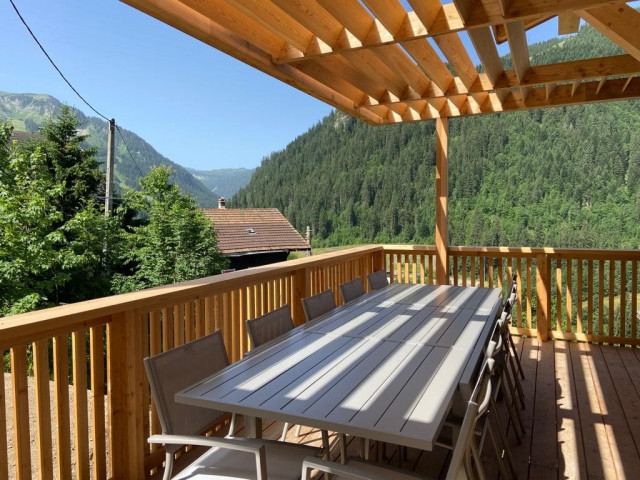 Chalet Louise, sleeps 10, Chatel, center, terrace