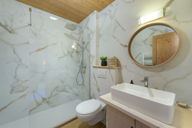 Chalet montbéliarde, Salle de douche/ WC, Châtel location montagne