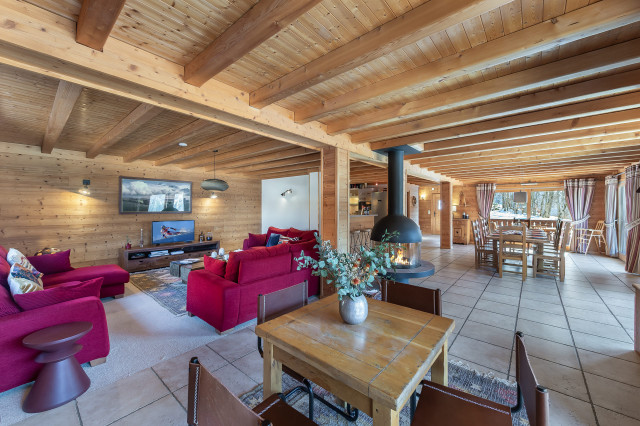 Chalet Montbéliarde, Living room with fireplace, Châtel Portes du Soleil