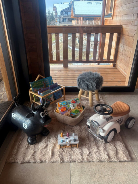 chalet-sapinette-location-14-personnes-a-chatel-6-chambres-balon-espace-jeux-7662617