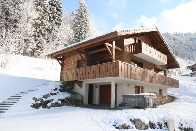 Chalet Tarine, 7 personnes, Châtel, Béchigne, chalet extérieur, hiver