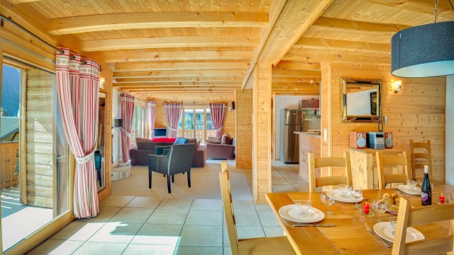Chalet Tarine, 7 personnes, Châtel, Béchigne, salon, salle à manger