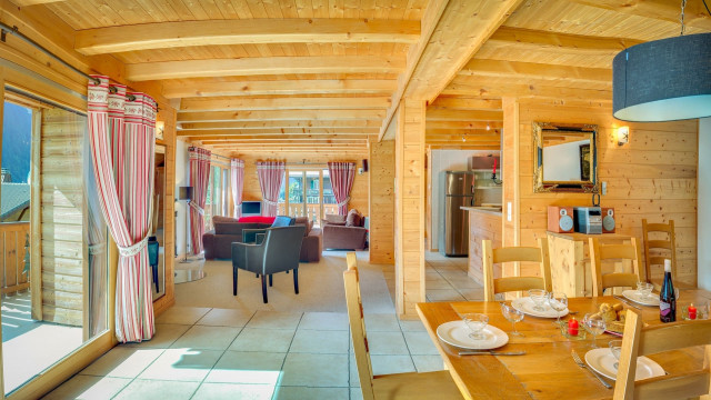 Chalet Tarine, Living and dining room, Châtel Ski area
