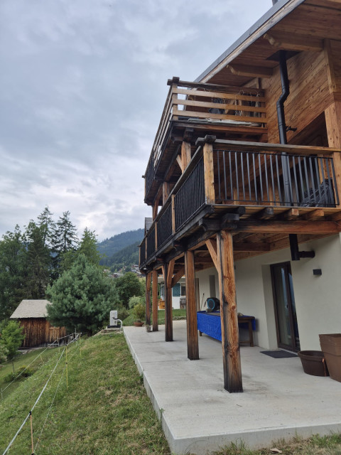 Chalet, terrace, sunshine in the Châtel mountains