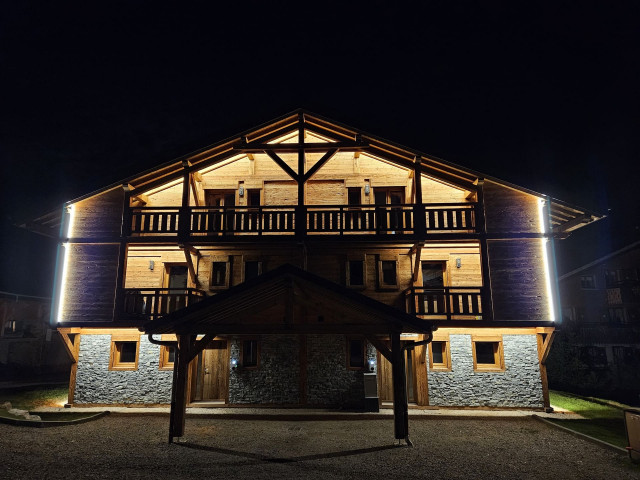 Semi Chalet Vadel, La Chapelle d'Abondance, Outside chalet by night, Snow holidays 74