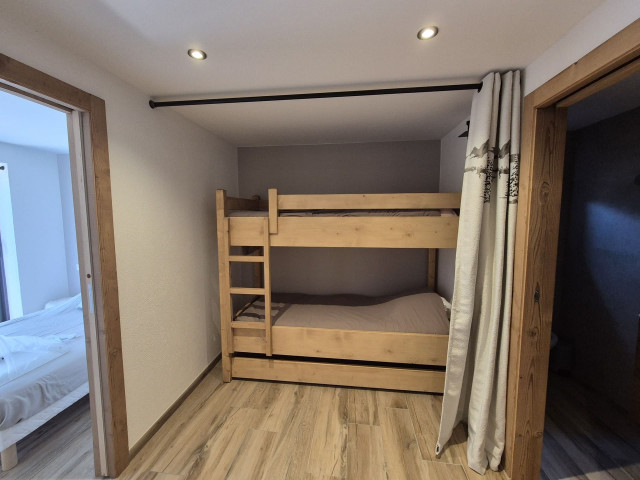 L'etincelle,  Night area with bunkbeds, Châtel