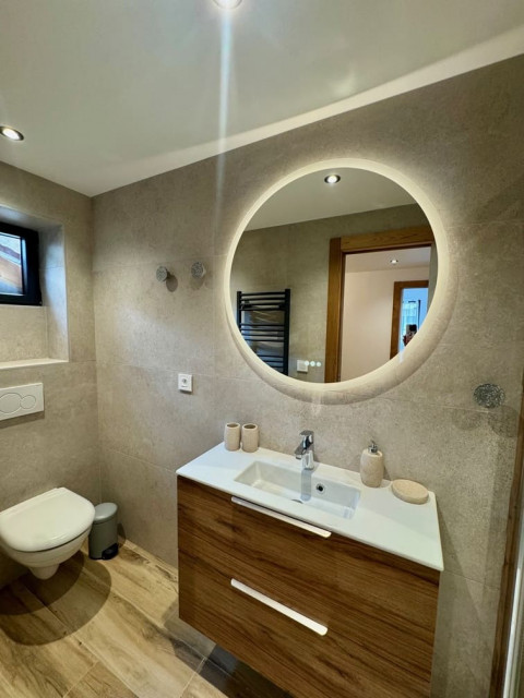 L'etincelle, Shower room and WC, Châtel