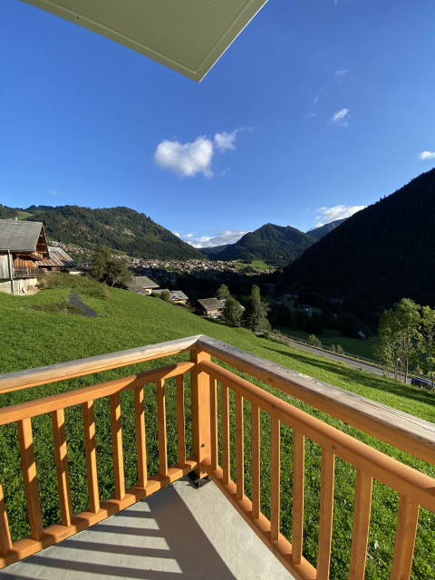 La Ferme de Delphine et François, vue depuis la balcon, Châtel Haute-Savoie