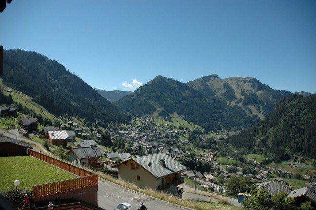 Résidence Alexandra, appartement n°6, Vue du balcon Châtel