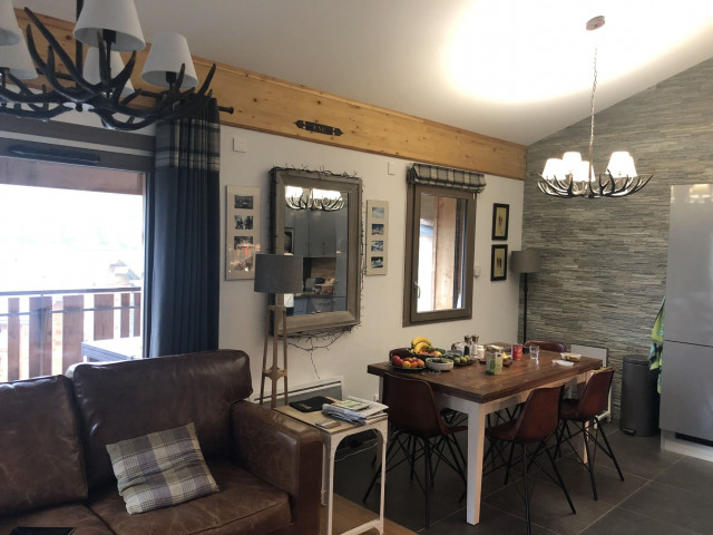 Résidence 4 éléments, appartement 31 A, salon salle à manger, Châtel France
