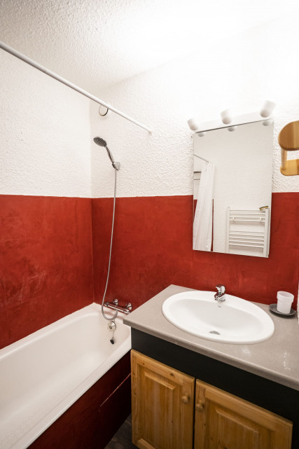 Résidence Alpenlake 107, Salle de bain, Châtel Réservation 74