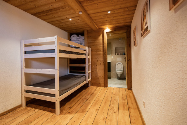 Résidence Alpina, Appartement n°8, Chambre 2 lits superposés, 1 convertible 2 personnes, Châtel