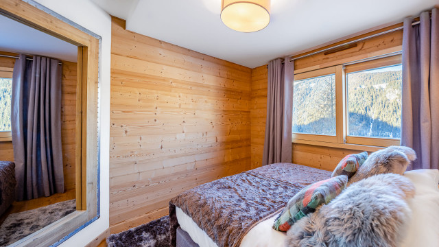 Residence Chalet de Vonnes, Bedroom double bed, Châtel Chairlift 74