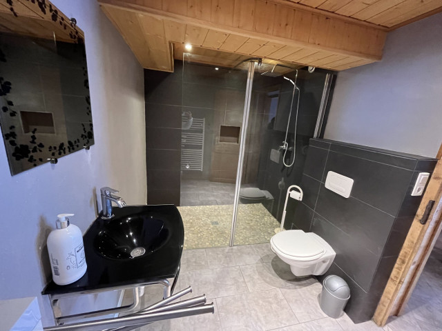 Résidence CRISTAUX DES NEIGES, Appartement 8 personnes, salle de bains, Châtel Les Portes du Soleil