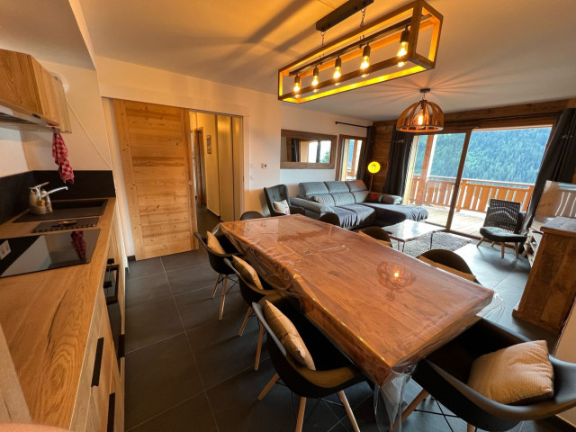 Résidence la P'tite Grange, Appartement 202, Séjour, Châtel