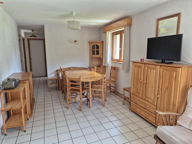 Le Chamois - Les Jonquilles Residence, dining room, Châtel: Ski, Snow, Sun