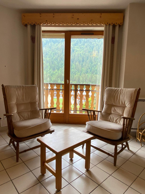 Le Chamois - Les Jonquilles Residence, living room, Châtel: skiing and snow