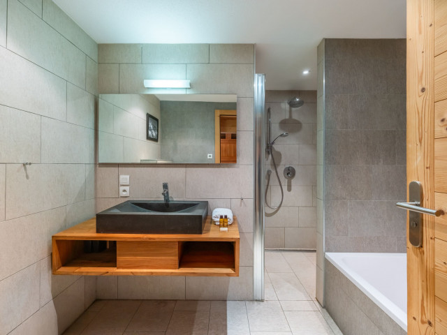 Résidence Le Mont Blanc - Oasis, Appartement 07A, La Chapelle d'Abondance, Salle de bain, Détente à Châtel