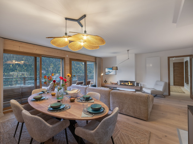 Résidence Le Theleme, Apartment 102, dining room, Châtel Les Portes du Soleil