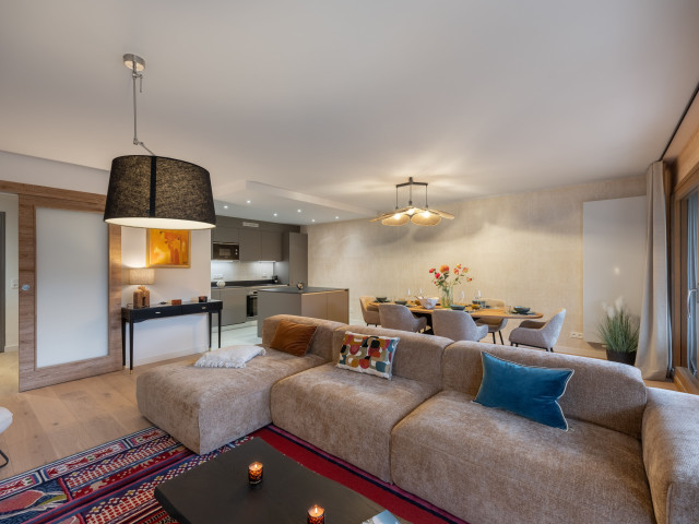 Résidence Le Theleme, Apartment 102, cosy living room, Châtel snow ski mountain family vacations