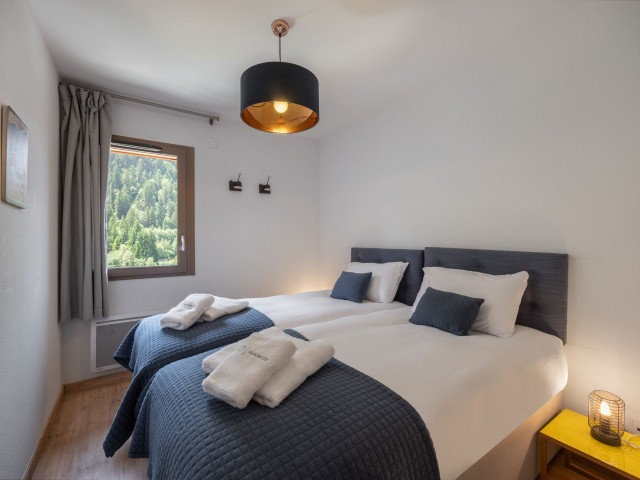 Residence Les 4 Elements, Apartment 24A, Chatel, Bedroom single beds, Fresh snow