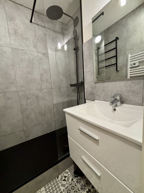 Résidence Les Avenières, Appartement 8A, Châtel, Salle de bains, Vallée d'Abondance
