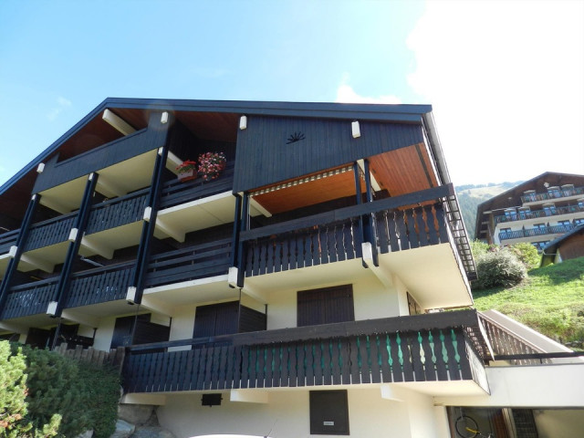 Résidence Les Biches à Châtel en été