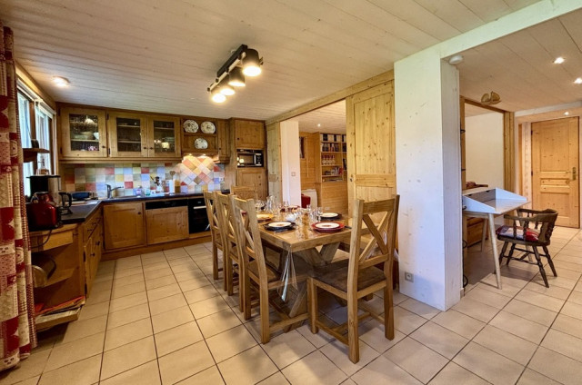 Résidence Les Fioles, appartement 19, salle à manger, Châtel France