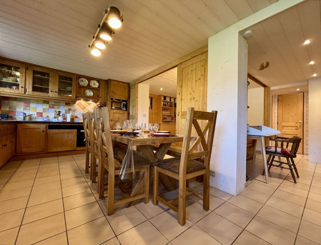 Résidence Les Fioles, appartement 19, salle à manger, Châtel Réservation
