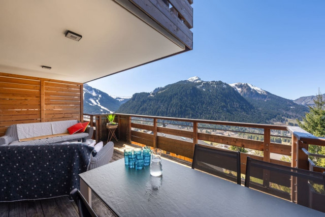 Residence The Flambeaux, Châtel, Balcony with mountain view, Hiking in the sun