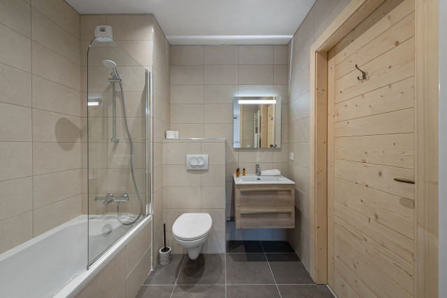 Résidence les Perles de Savoie, Apt 402, Salle de bain, Châtel Alpes Françaises