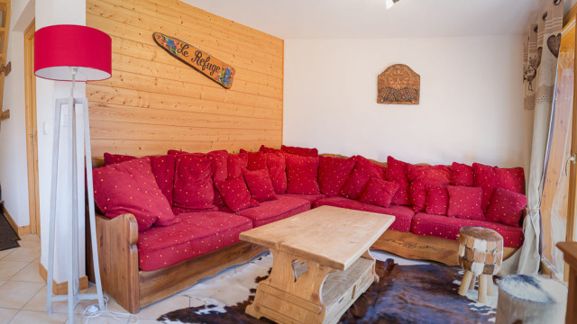 Residence Les Pins, Apartment 11, Châtel, Living room and TV, Skiing area