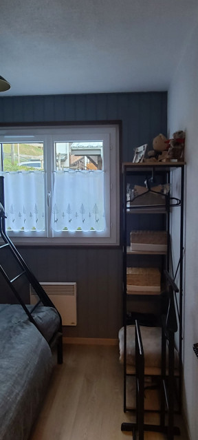 Residence Les Tyroliens, Apartment 12A, Chatel, Triple bedroom, Sun and snow