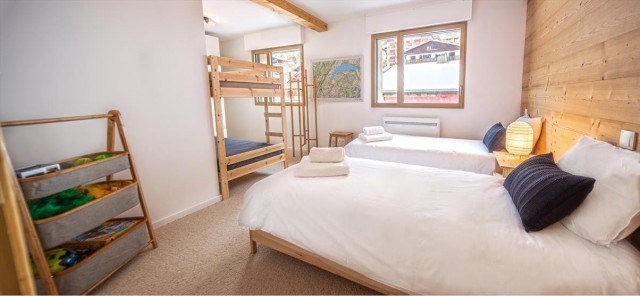 Résidence Lion d'Or, 10 personnes, Châtel, centre du village, chambre 4 personnes