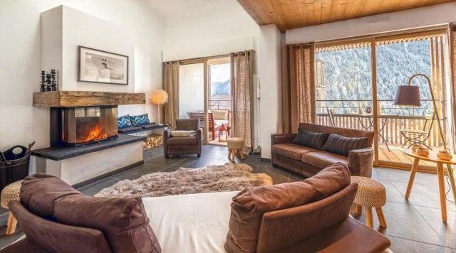 Résidence Lion d'Or, 10 personnes, Châtel, centre du village, séjour, salon, cheminée