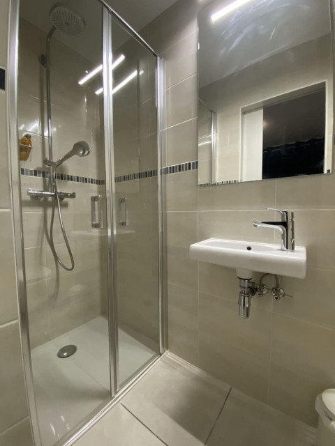 Résidence Lion d'Or, appartement 6, Châtel, Salle de douche + WC, Activités familiales 74
