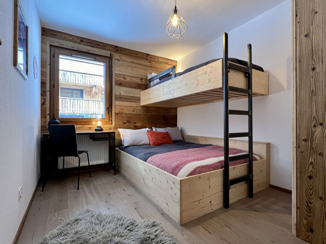 Residence Loges Blanches B404, Bedroom 1 single bed bunk to 1 double bed, Châtel