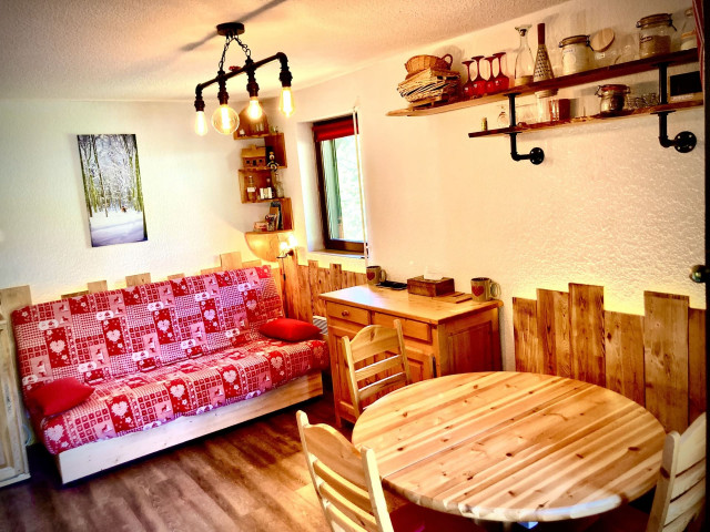 Residence Perce Neige, Building D, Apartment 23, Living room, Convertible bed 2 persons, Châtel Neige