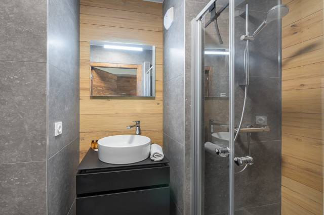Residence Quintessence, Apartment 201A, Chatel, Bathroom, Relaxation in the mountains