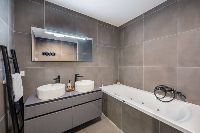 Résidence Quintessence, Apt 202B, Salle de bain, Châtel Location