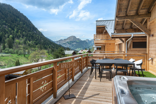 Résidence Quintessence, Apt 303B, 9 personnes, Terrasse avec Jacuzzi, Châtel Montagne