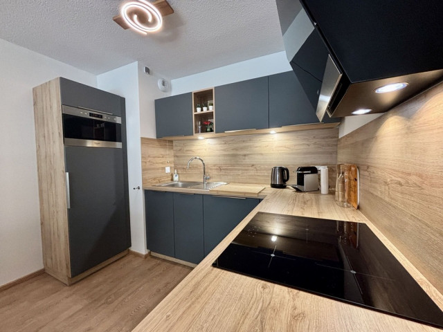 THE VIEW 13 Vacation Rental, Sleeps 6, Châtel, Fully Equipped Kitchen, Haute-Savoie