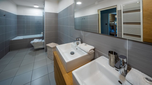 Résidence the VIEW, 6 personnes, Châtel, centre du village, salle de bain 